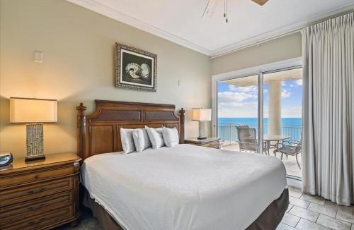 Thomas Drive Apartment | 501 Sterling Beach