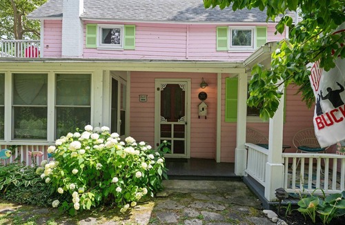 Lakeside Cottage | 503 W. 4th in Lakeside