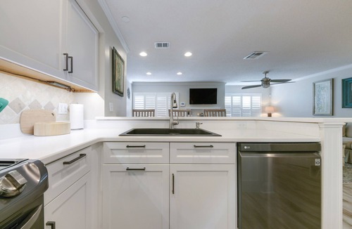 American Beach Condo | 505 Sailmaker Pool Side Villa
