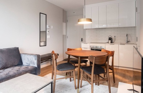 Griffintown Apartment | 506 - 1222 Des Bassins