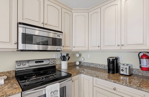 Ocean City Apartment | 507 Belmont Towers Oceanfront Pool