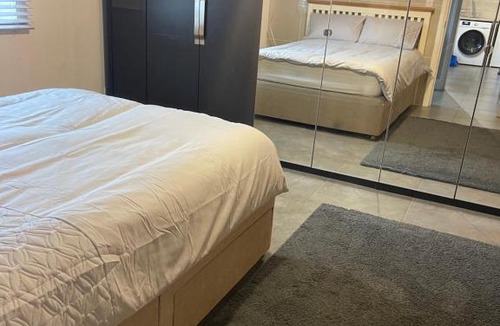 London Borough of Hounslow House | 50A Green Lane