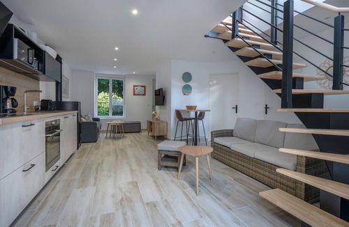 Saint-Michel-Chef-Chef House | 50m from the beach, pretty house for 8