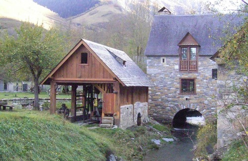 Peyragudes House | 50m from Lake Loudenvielle, Mountain house in a beautiful valley