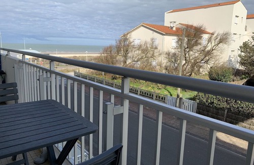 Notre-Dame-de-Monts Apartment | 50m from the beach, flat for 4