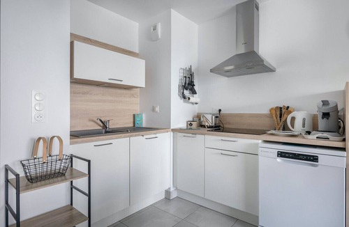 Pleneuf-Val-Andre Apartment | 50m from the beach, seaview flat for 2