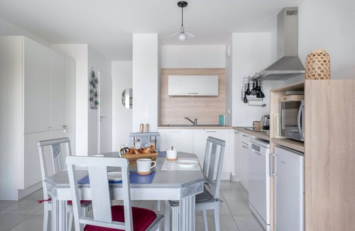 Pleneuf-Val-Andre Apartment | 50m from the beach, seaview flat for 2