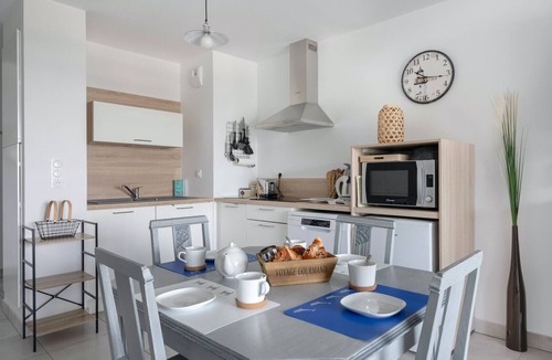 Pleneuf-Val-Andre Apartment | 50m from the beach, seaview flat for 2