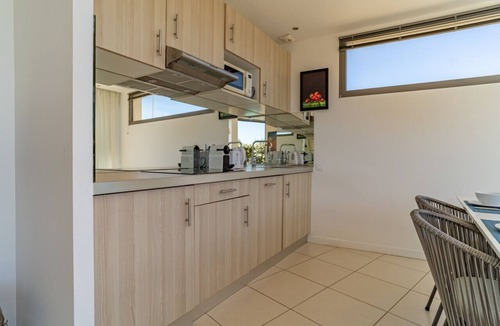 La Grande-Motte Apartment | 50m2 Apartment with A/C and direct access to the beach