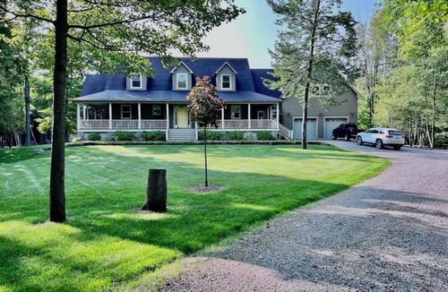 Kawartha Lakes Cottage | 51 Acre Private Country Paradise Near Bobcaygeon