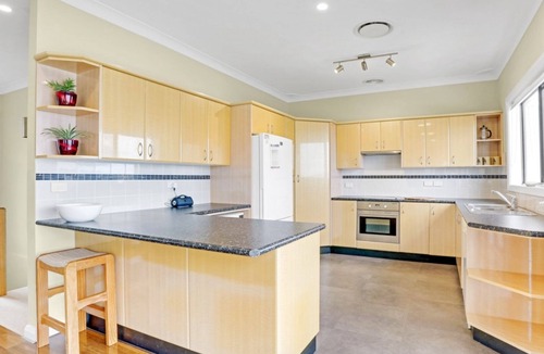 Hawks Nest House | 51 The Boulevarde Hawks Nest