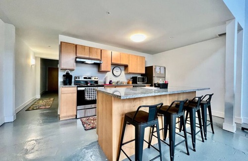 Otterbien Home Apartment | 5106 Peters Cartridge Factory · New renovated Loft in Old factory by Kings Island