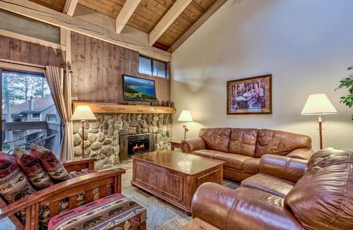 South Lake Tahoe House | 511 Pine Grove