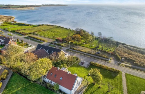 Fur House | 512 m² House ∙ 10 bedrooms ∙ 20 guests