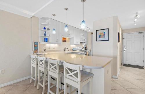 New Smyrna Beach Apartment | 513 - Spectacular Penthouse Level Condo