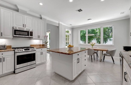 Lake Ida Shores House | 514 Managed by Brampton Park