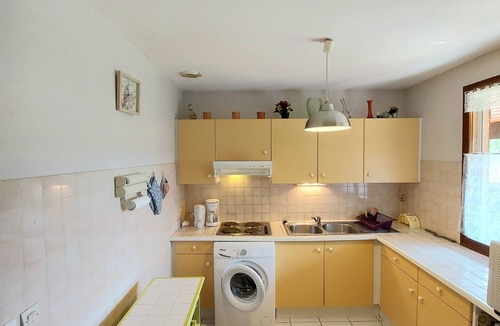 Elne Apartment | 51m2 wifi 2ch parking 2km sea 6pers large garden ok pets vacation vouchers