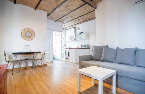 El Poble-sec Apartment | 51NO1058 - Bright 1bed flat in Poble Sec