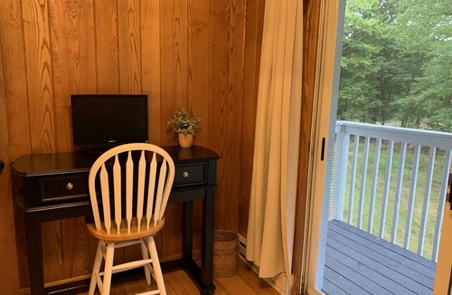 Montague Cottage | 52-Acre Private Escape Rustic Cabin Steps from High Point State Park