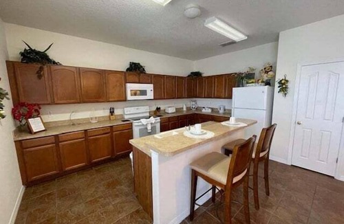Sunrise Lakes Villa | 52 - Large 5 Bed with Private Pool, Water & Conservation View