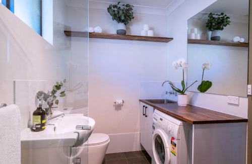 Vale Of Clwydd Apartment | 52 on Mort