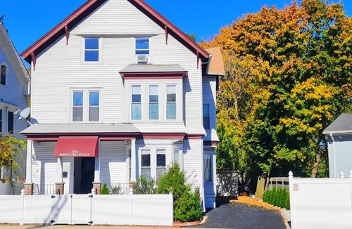 Smith Hill Apartment | 521 Smith Steet LLC