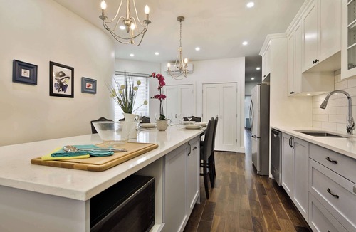 Mile End Apartment | 5283- 3Bedrooms +Sof