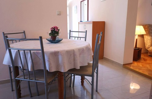 Rab Apartment | 53 m² Apartment ∙ 2 bedrooms ∙ 5 guests