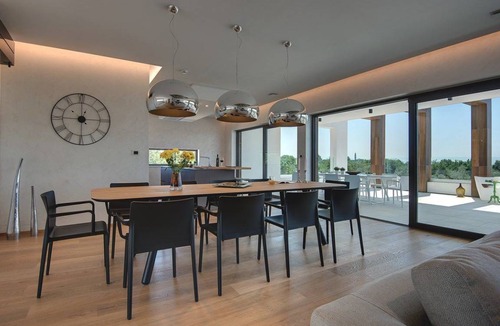 Vodnjan House | 533 m² House ∙ 7 bedrooms ∙ 14 guests