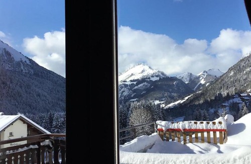 Chatel Apartment | 538 Route de la Bechigne