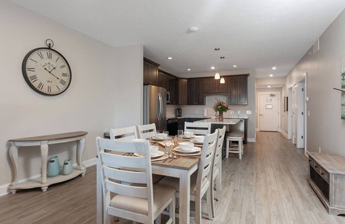 Traverse City Condo | 539 Bay St. Lake View Condo Unit 103E