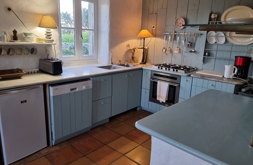 Esquibien House | 544-Villa Kernod. Facing the sea