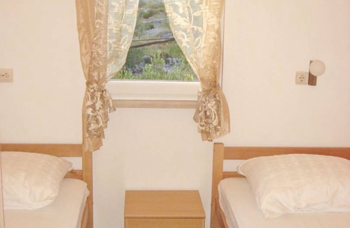 Drvenik Mali Apartment | 55 m² Apartment ∙ 2 bedrooms ∙ 6 guests