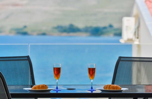 Pag Apartment | 55 m² Apartment ∙ 2 bedrooms ∙ 5 guests