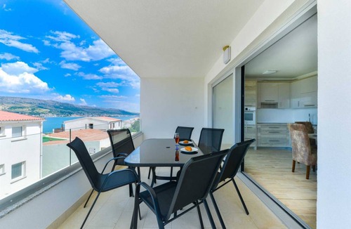Pag Apartment | 55 m² Apartment ∙ 2 bedrooms ∙ 5 guests