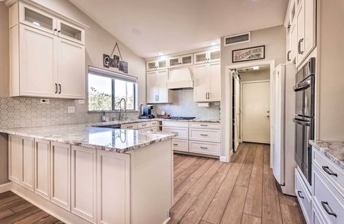 Oakwood House | 55+ Sun Lakes Casa w/Fenced Yard & Pool Access