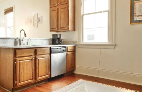 West Riverside Apartment | 5515 Tchoupitoulas - 2/1