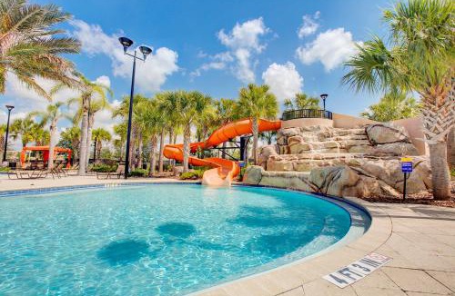 Loughman Villa | 5532 Misty Oak Circle