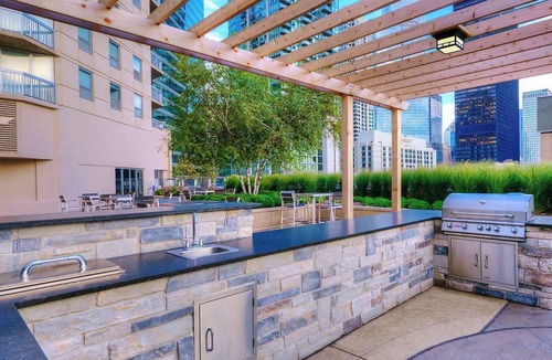 Downtown Chicago Apartment | 55th Floor Penthouse with Award-Winning Views