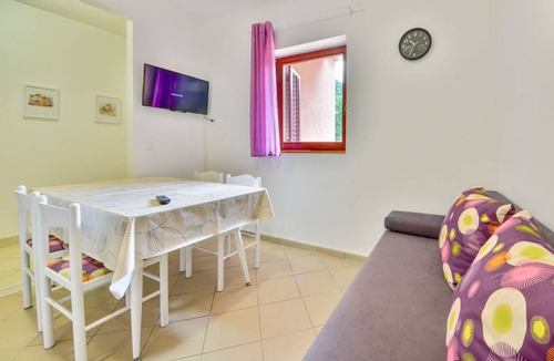 Sibinj Krmpotski Apartment | 56 m² Apartment ∙ 2 bedrooms ∙ 5 guests