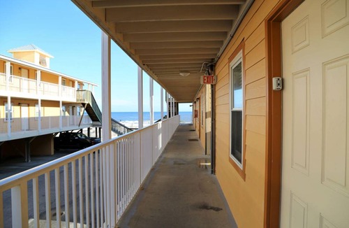 Gulf Shores Condo | 56 m² Condo ∙ 2 bedrooms ∙ 6 guests