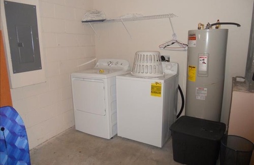 Loughman House | 56 Reserve House