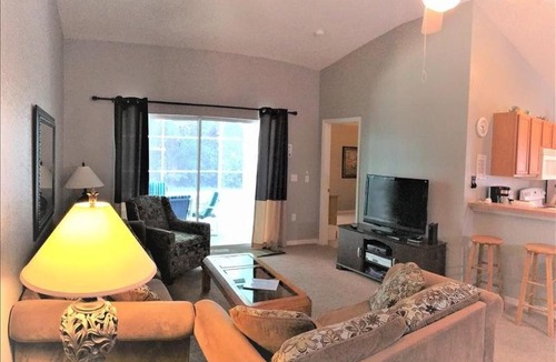 Loughman House | 56 Reserve House