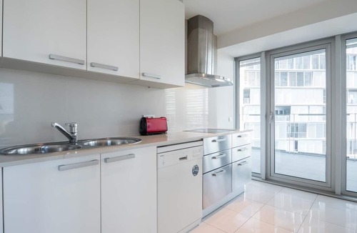 Diagonal Mar i el Front Maritim del Poblenou Apartment | 569 - Beach Apartment w/Pool V