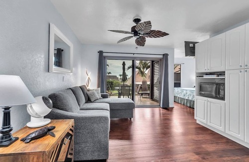 Punaluu Condo | #57 Beautifully Remodeled Studio