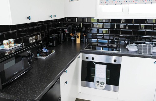 Chapel Saint Leonards Cottage | 57 Cherry Park