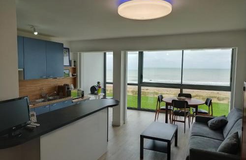 Le Home Apartment | 57 M2 LES PIEDS DANS l EAU Cabourg