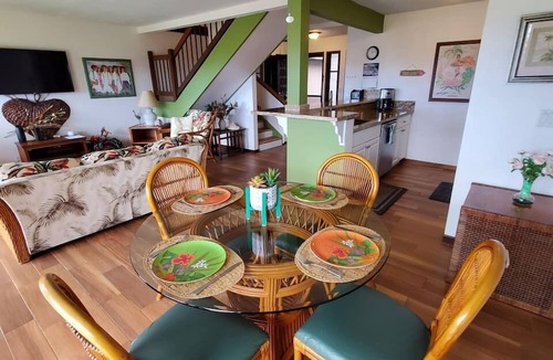 Punaluu Condo | #58 2 Bedroom/2 Bathroom lovely ocean views from b
