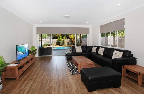 Coolum Beach House | 59 Banksia Avenue