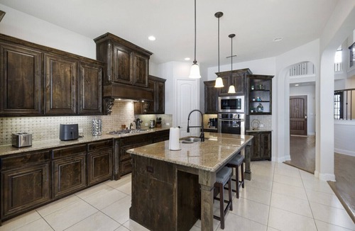Frisco Cottage | 5B Luxe Frisco Retreat With Private Cinema & Yard